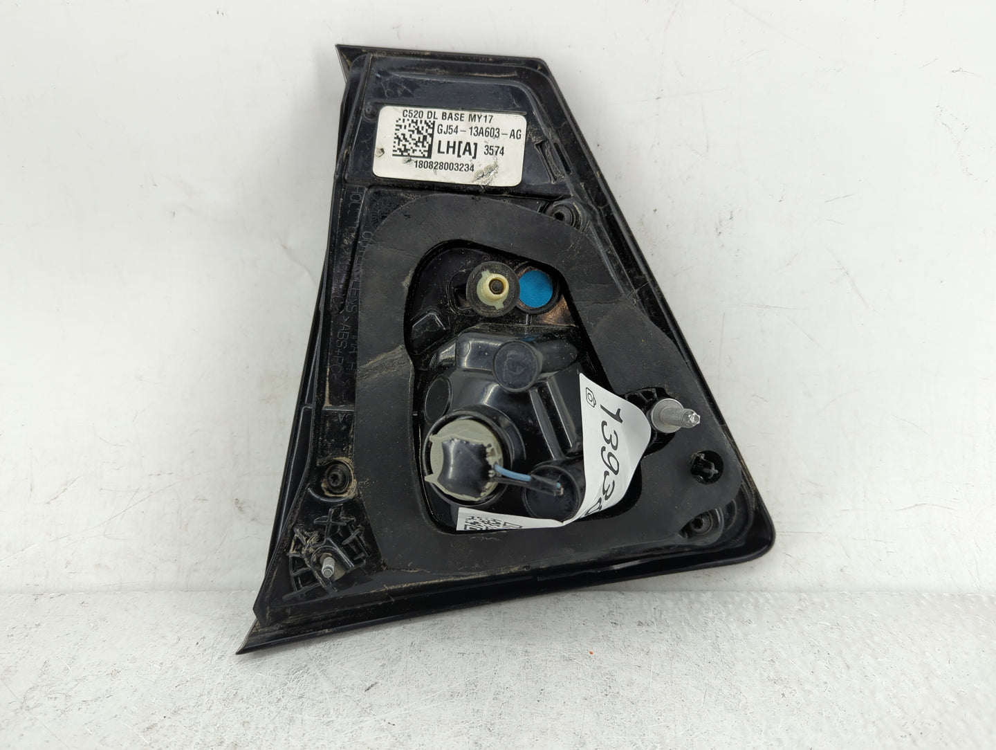 2017-2018 Ford Escape Tail Light Assembly Driver Left OEM P/N:GJ54-13A603-AG Fits Fits 2017 2018 OEM Used Auto Parts - Oemus