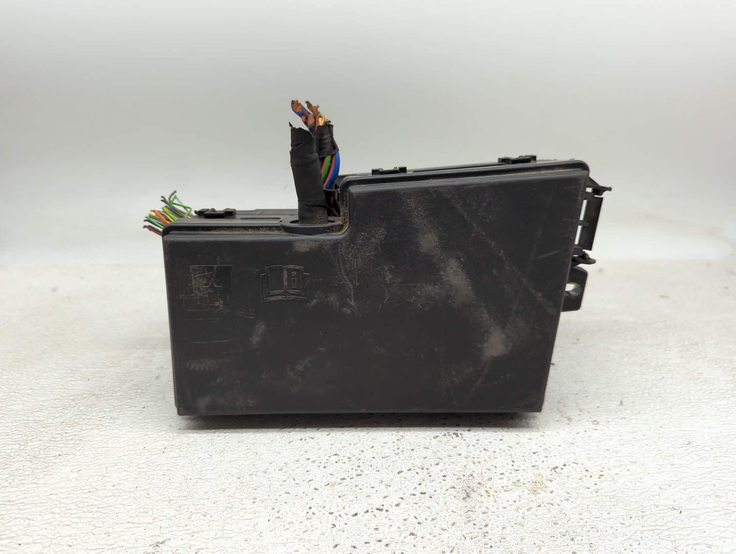 2018 Ford Escape Fusebox Fuse Box Panel Relay Module P/N:AV6T-14A067-AD Fits OEM Used Auto Parts - Oemusedautoparts1.com