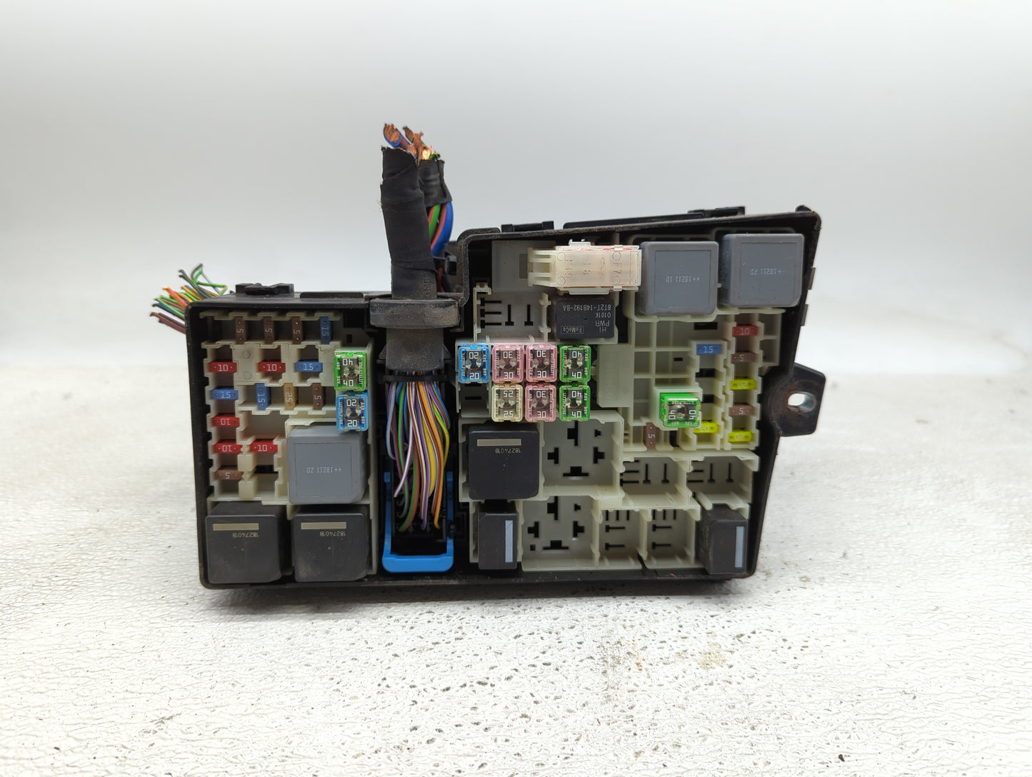 2018 Ford Escape Fusebox Fuse Box Panel Relay Module P/N:AV6T-14A067-AD Fits OEM Used Auto Parts - Oemusedautoparts1.com