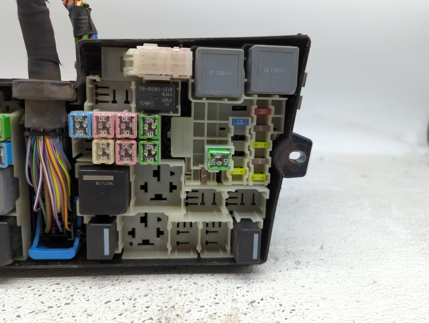 2018 Ford Escape Fusebox Fuse Box Panel Relay Module P/N:AV6T-14A067-AD Fits OEM Used Auto Parts - Oemusedautoparts1.com