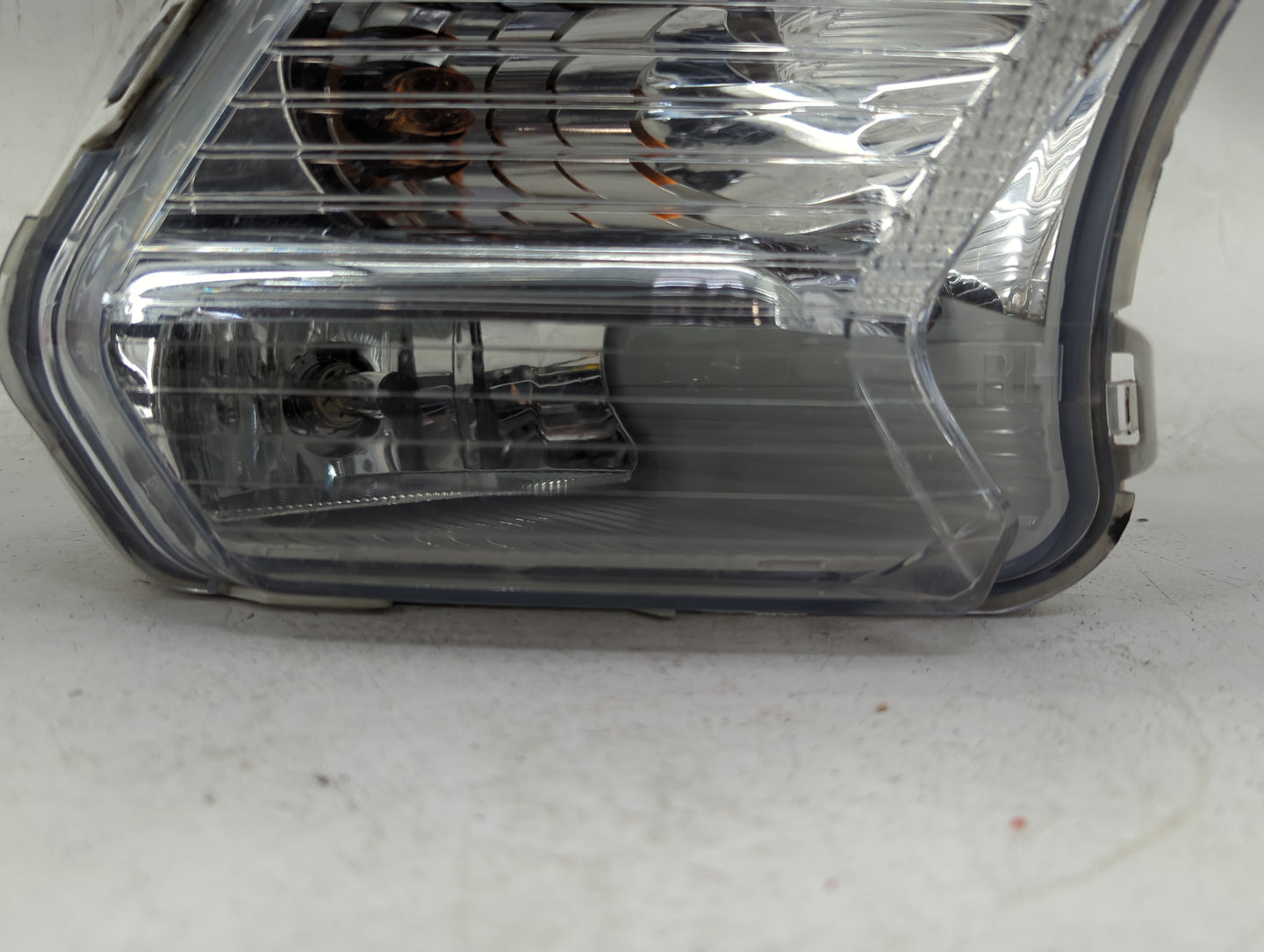 2017-2019 Ford Escape Passenger Right Oem Head Light Headlight Lamp - Oemusedautoparts1.com