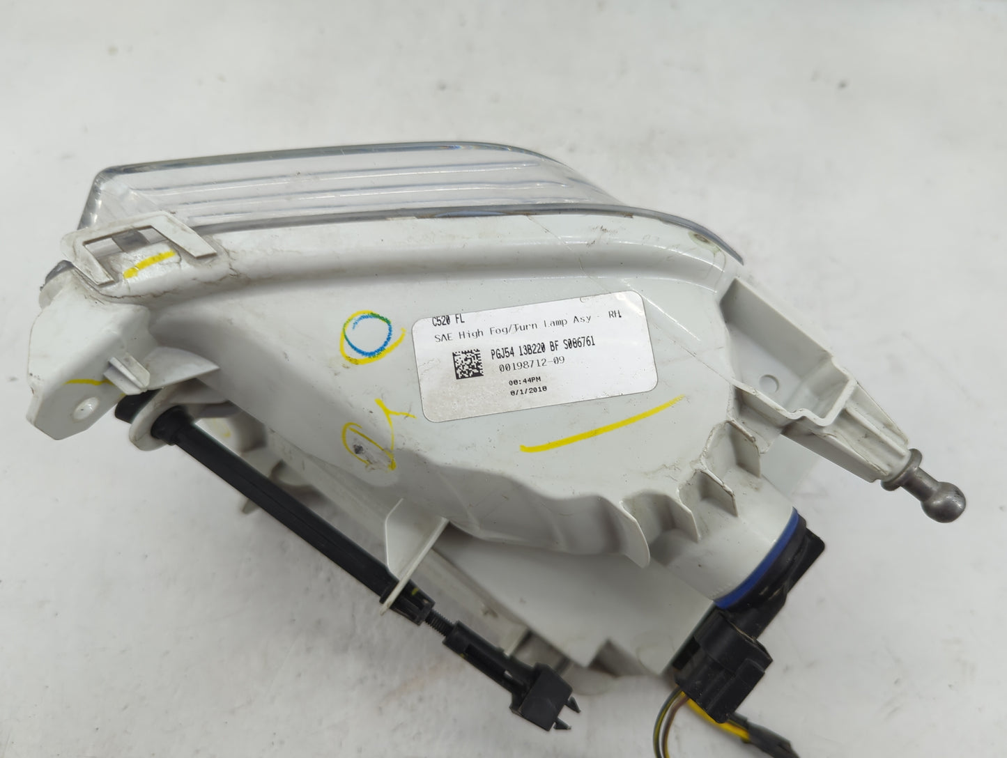 2017-2019 Ford Escape Passenger Right Oem Head Light Headlight Lamp - Oemusedautoparts1.com