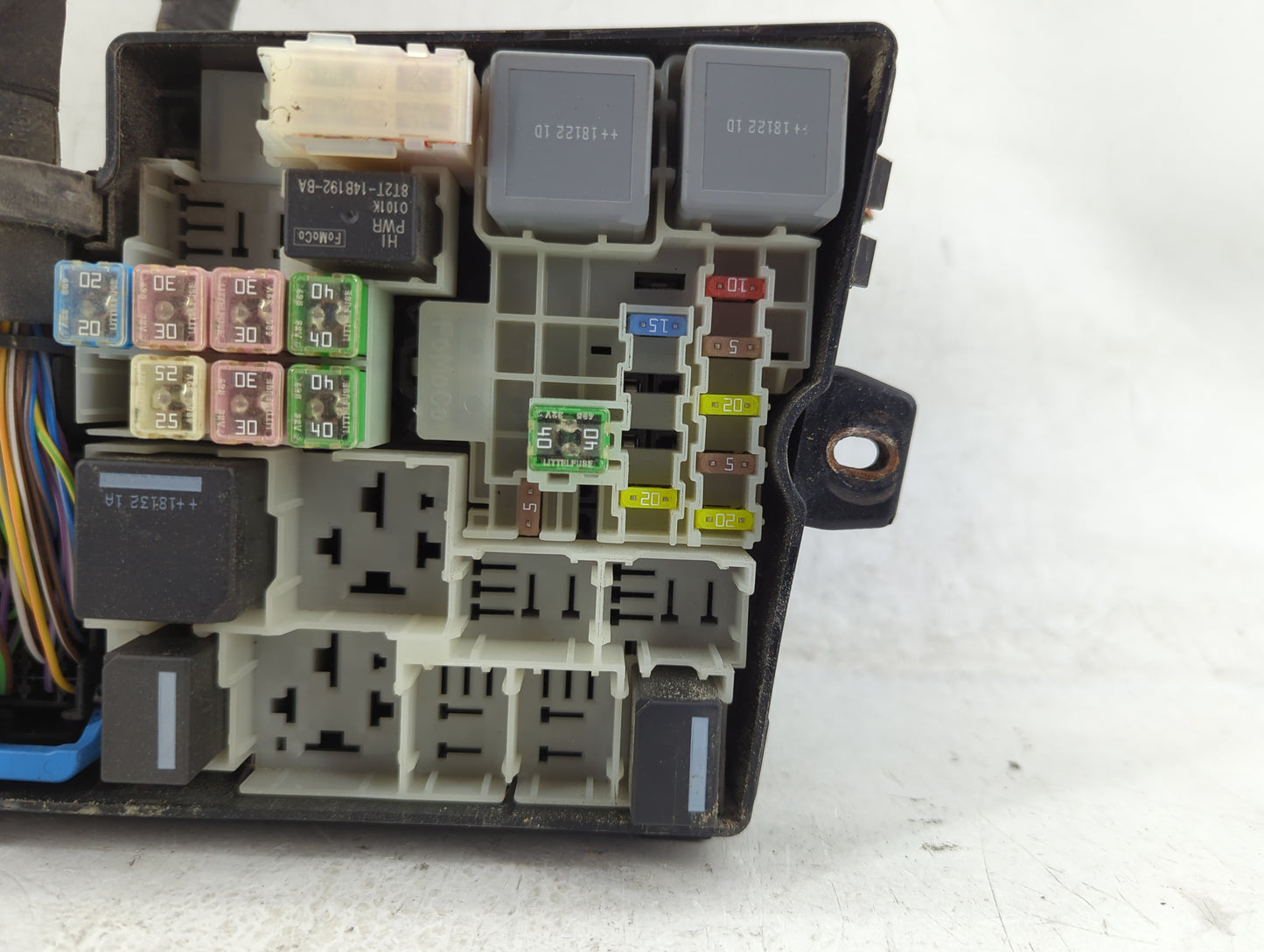2018 Ford Escape Fusebox Fuse Box Panel Relay Module P/N:GJ7T-14A076-CA Fits OEM Used Auto Parts - Oemusedautoparts1.com