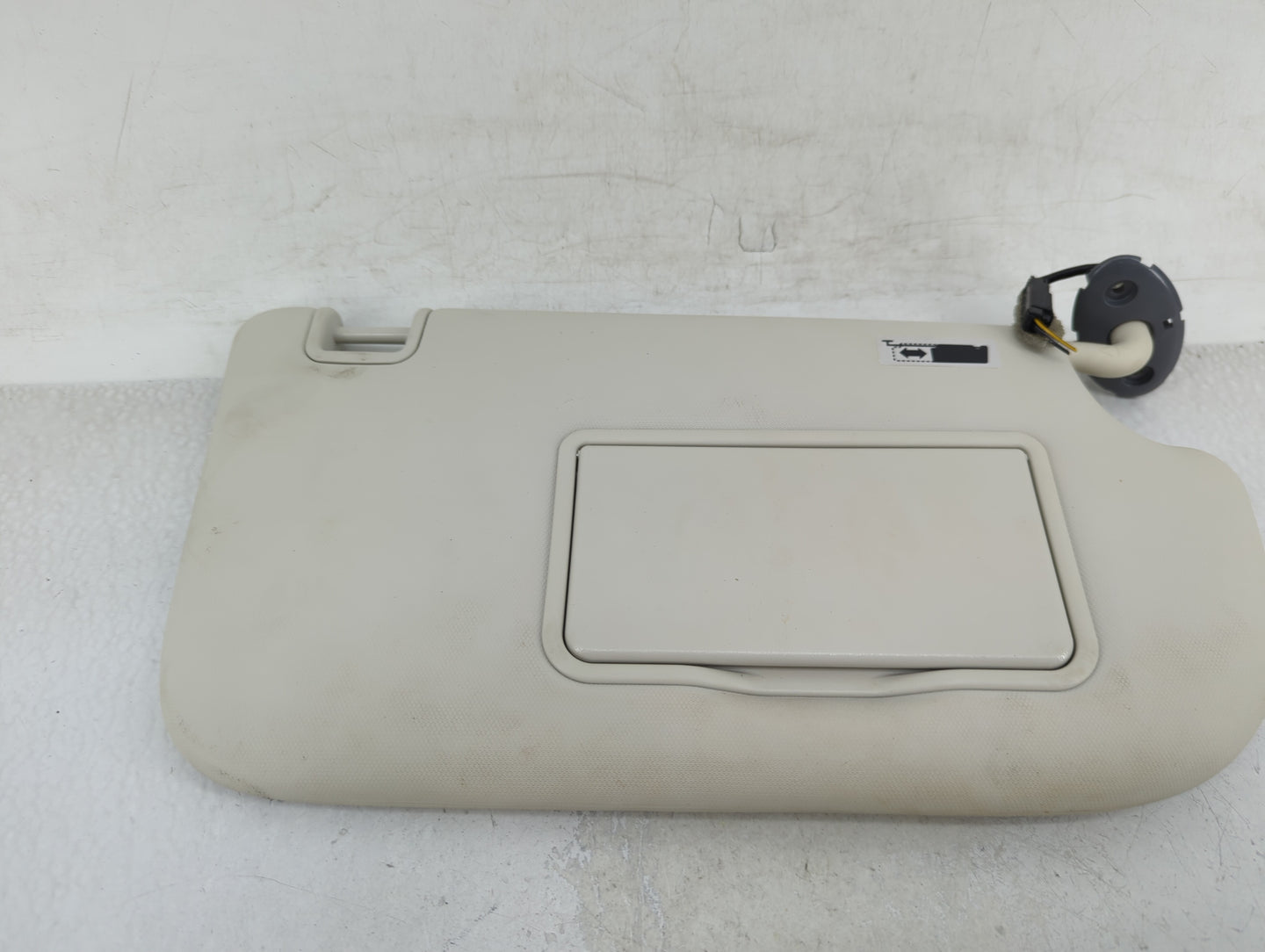 2013-2019 Ford Escape Sun Visor Shade Replacement Passenger Right Mirror Fits Fits 2013 2014 2015 2016 2017 2018 2019 OEM Us