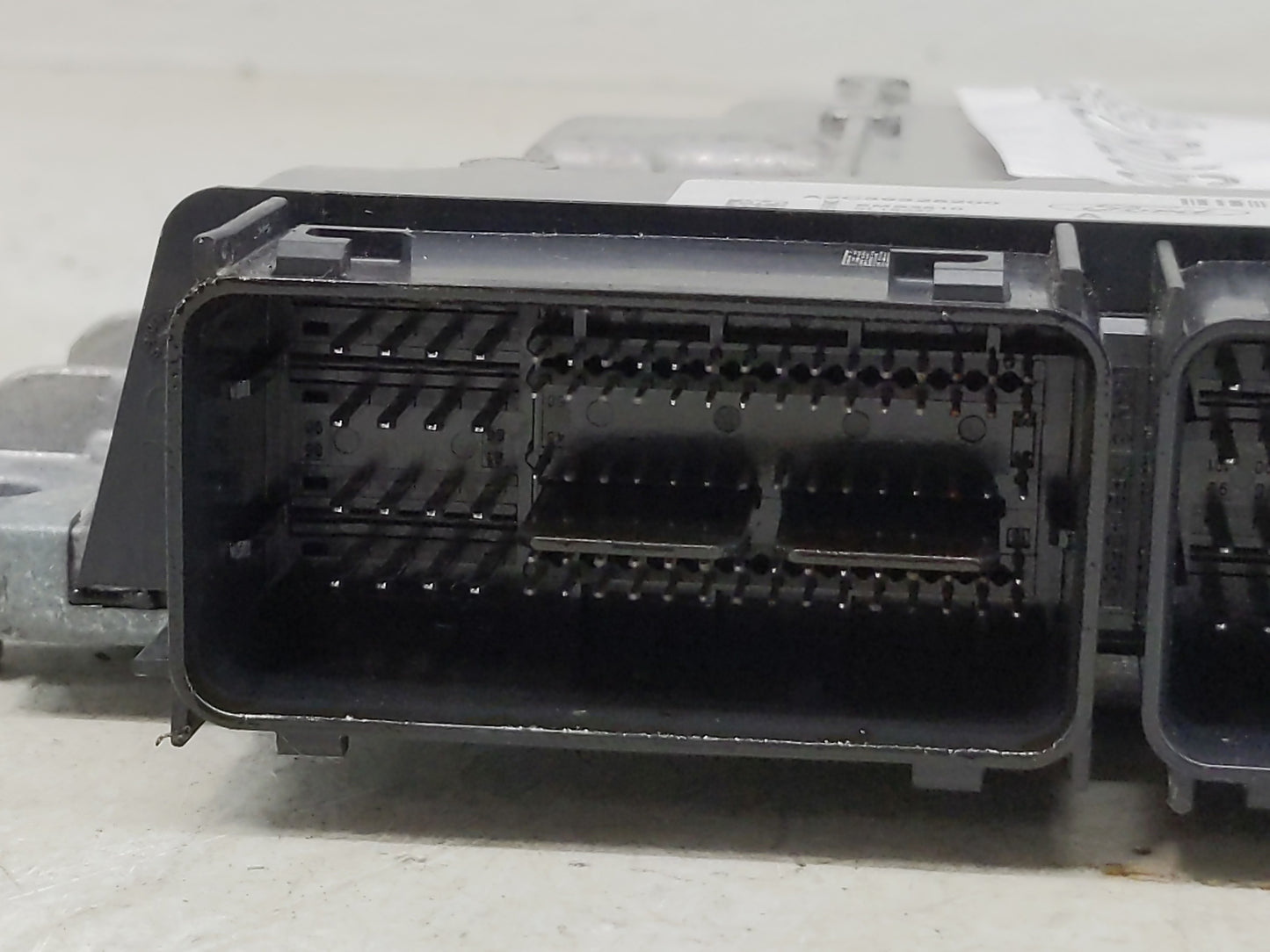2017-2019 Ford Escape PCM Engine Control Computer ECU ECM PCU OEM P/N:HJ5A-12A650-MA Fits Fits 2017 2018 2019 OEM Used Auto 