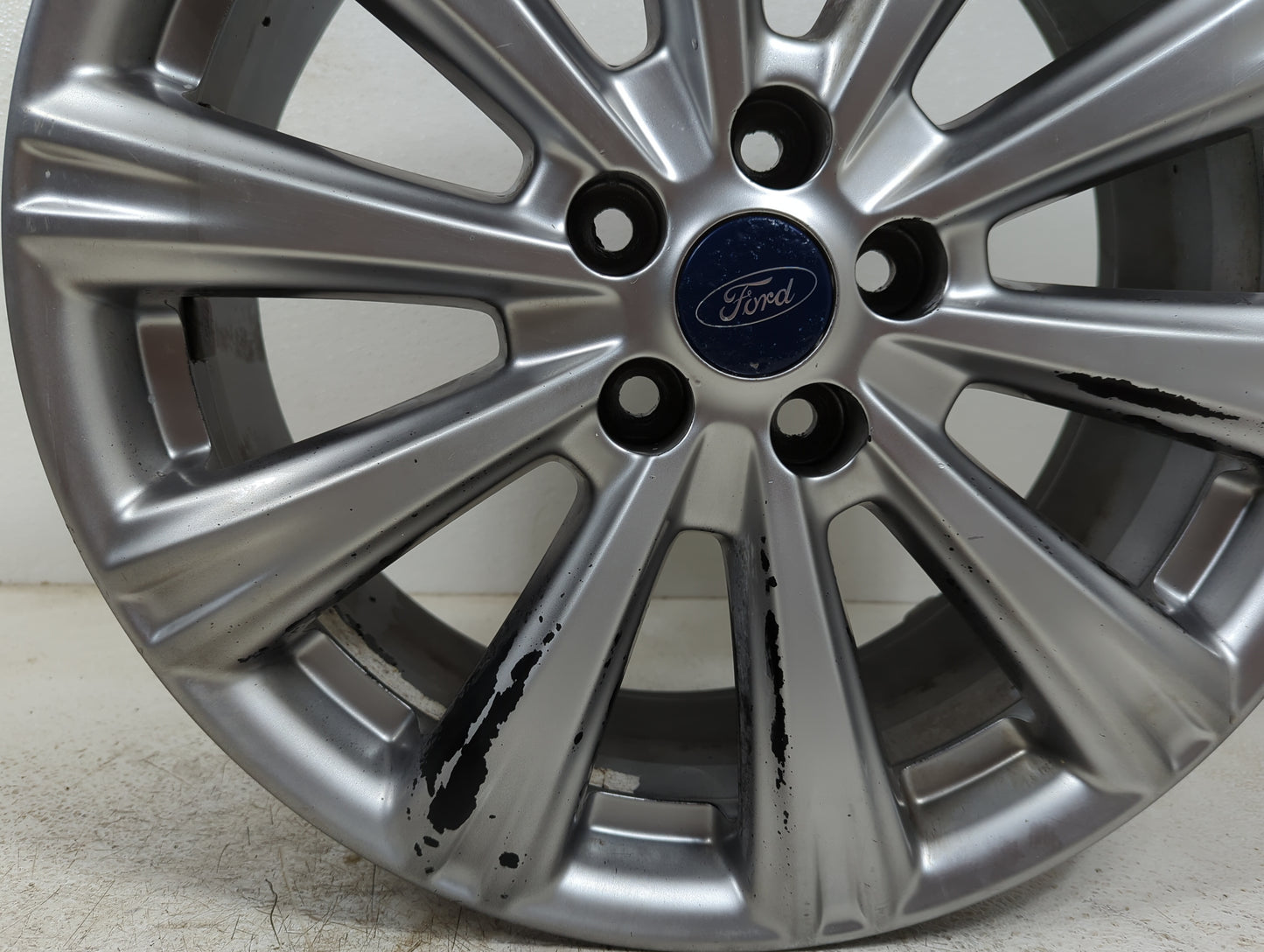 2018 Ford Escape Oem Wheel Rim 1401738 - Oemusedautoparts1.com