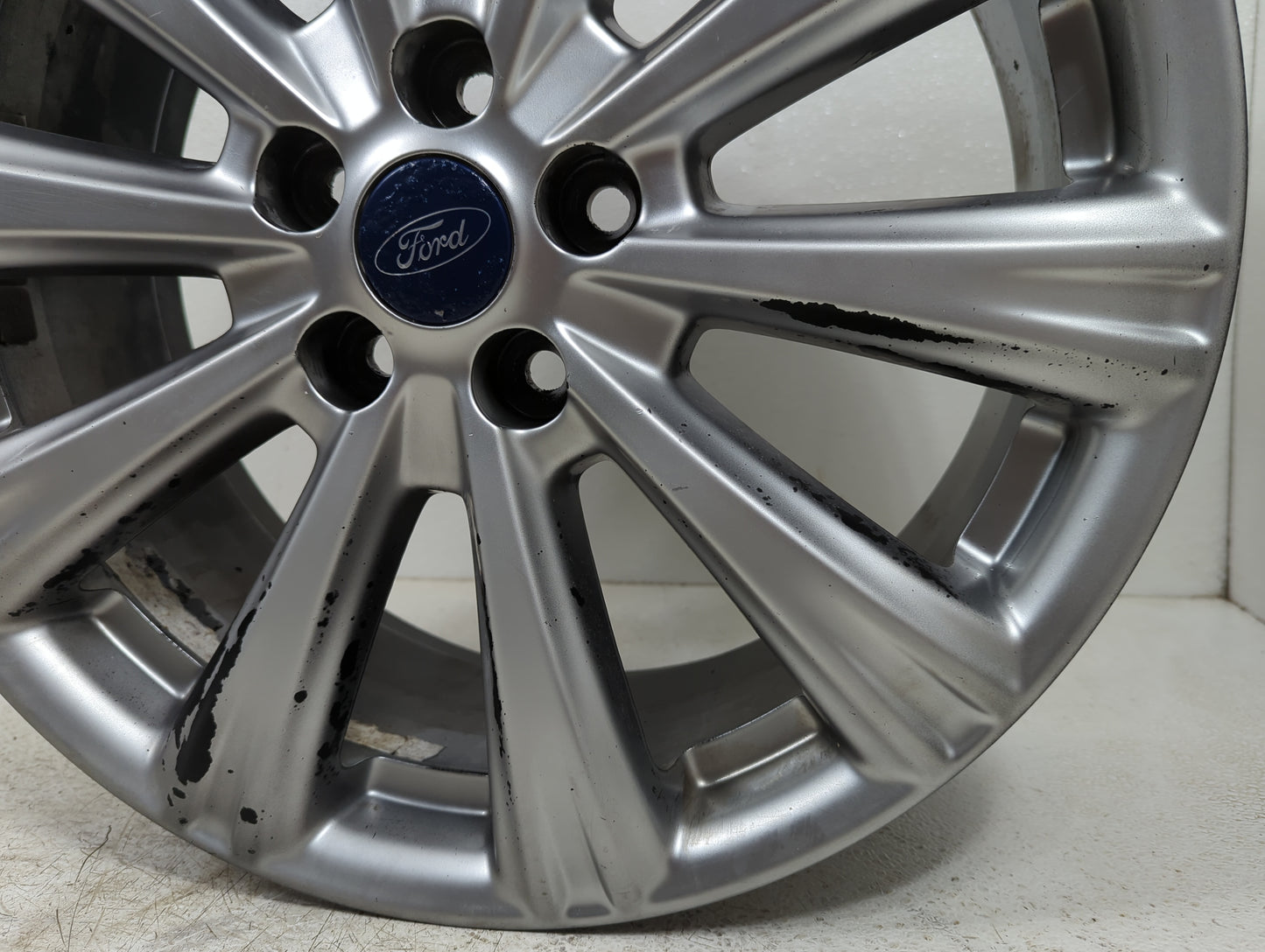 2018 Ford Escape Oem Wheel Rim 1401738 - Oemusedautoparts1.com