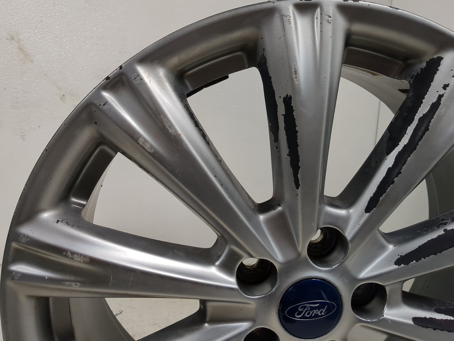 2017-2019 Ford Escape Oem Wheel Rim - Oemusedautoparts1.com