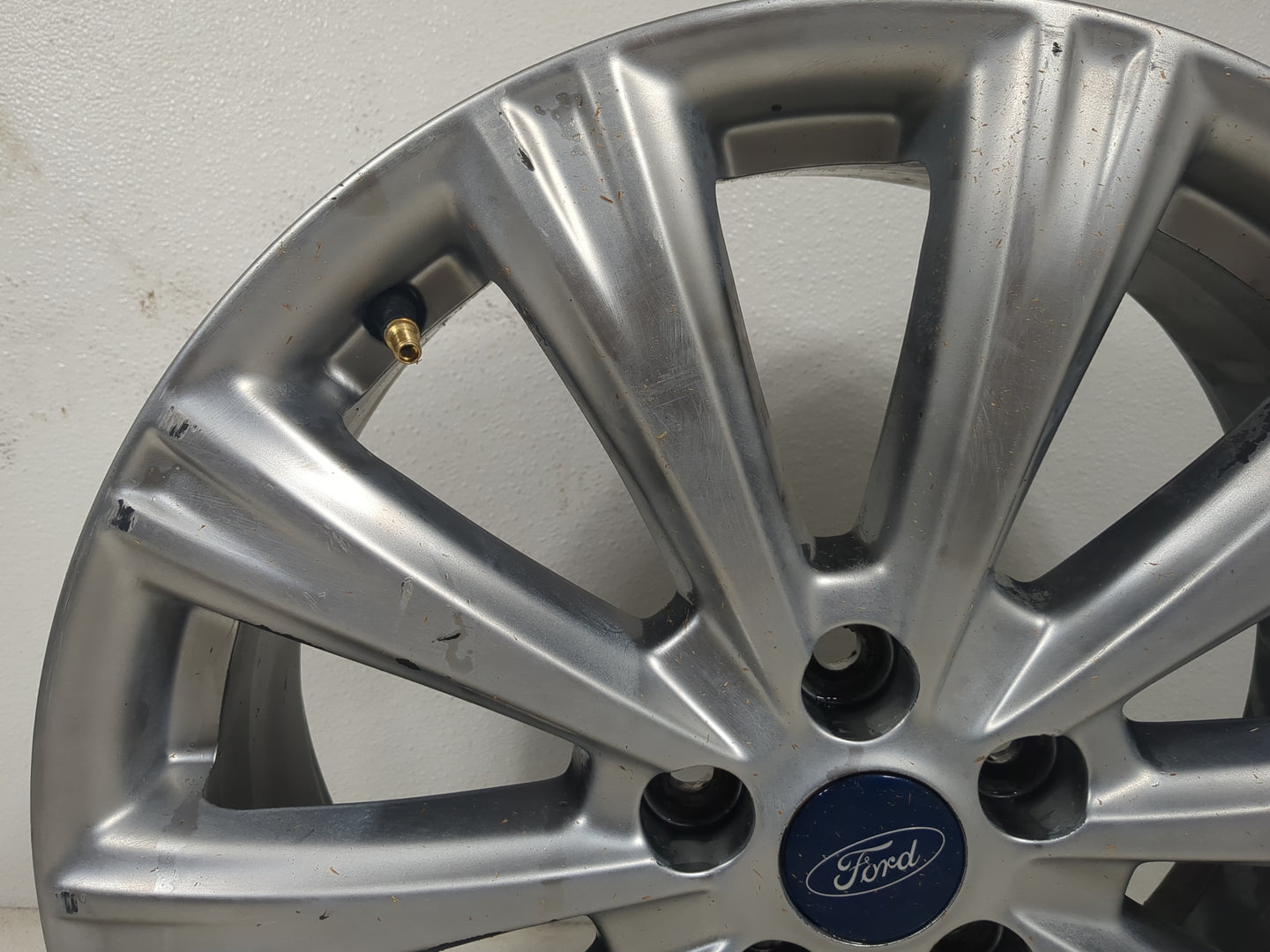 2018 Ford Escape Oem Wheel Rim 1401741 - Oemusedautoparts1.com