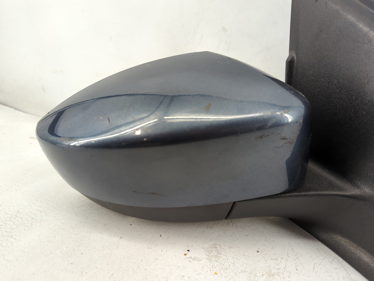 2017-2019 Ford Escape Passenger Side View Mirror - Right Door Mirror OEM Used - Oemusedautoparts1.com
