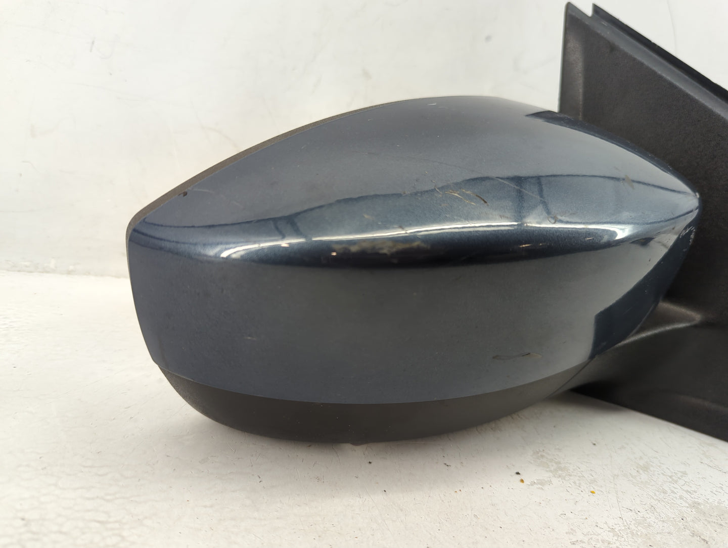2017-2019 Ford Escape Passenger Side View Mirror - Right Door Mirror OEM Used - Oemusedautoparts1.com