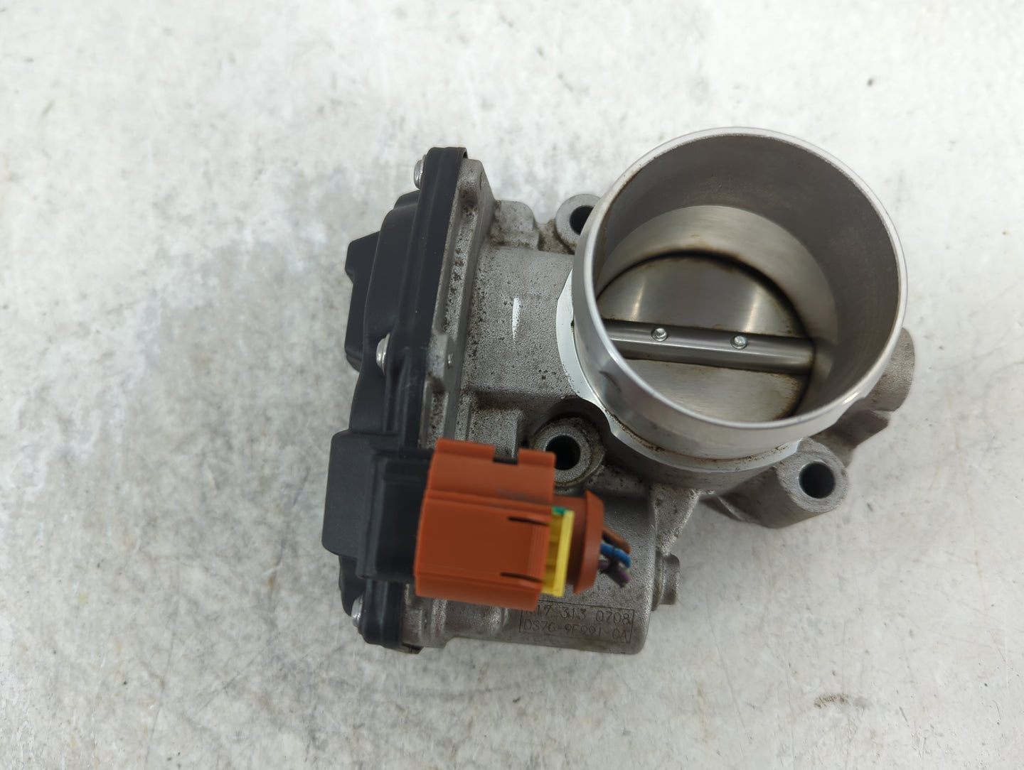 2017-2019 Ford Escape Throttle Body Fits Fits 2014 2015 2016 2017 2018 2019 2020 OEM Used Auto Parts - Oemusedautoparts1.com