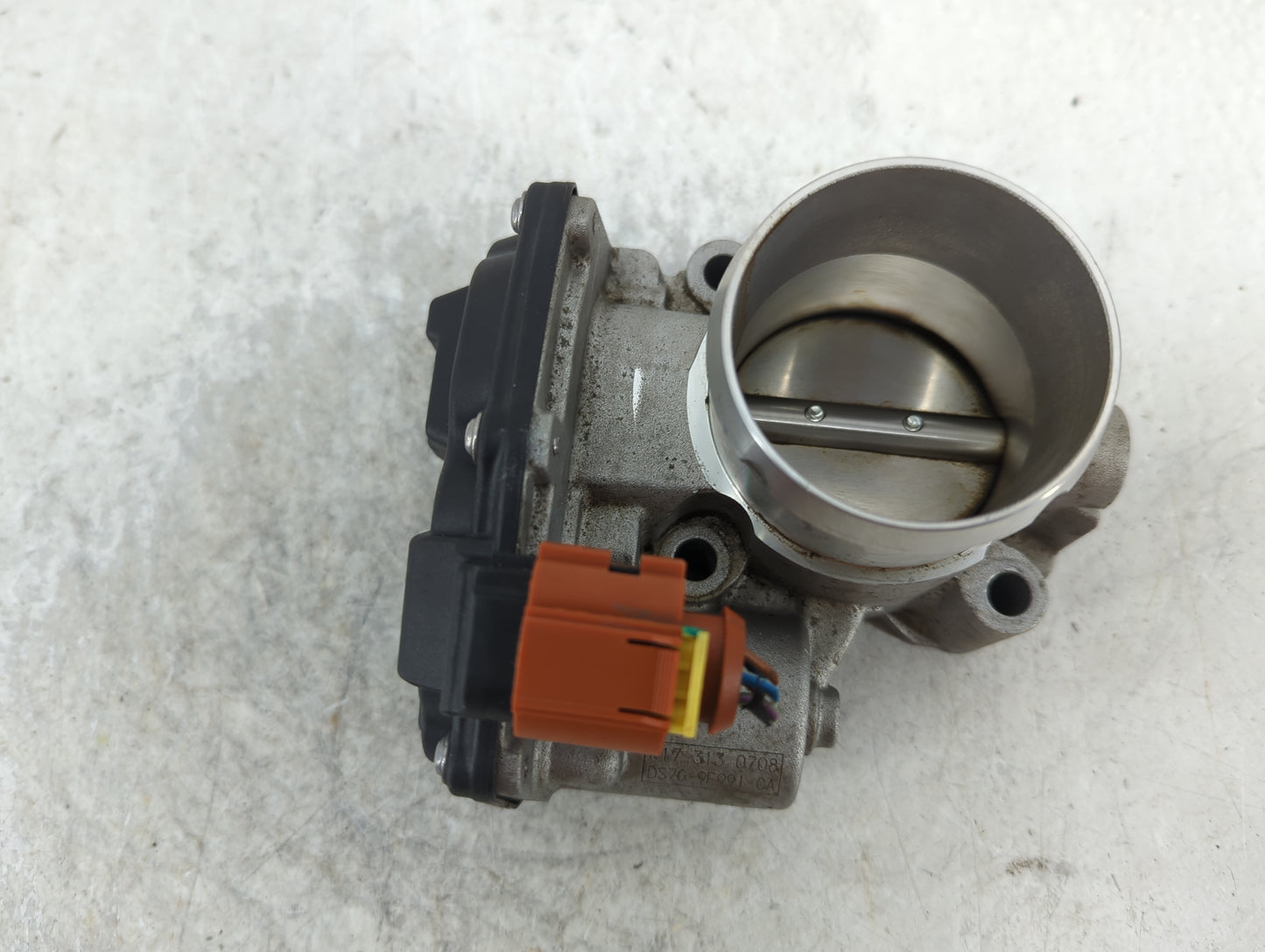2017-2019 Ford Escape Throttle Body Fits Fits 2014 2015 2016 2017 2018 2019 2020 OEM Used Auto Parts - Oemusedautoparts1.com