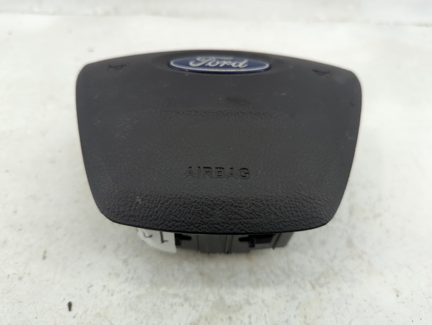 2017-2019 Ford Escape Air Bag Driver Left Steering Wheel Mounted P/N:GJ54A043B13AB3ZHE Fits Fits 2017 2018 2019 OEM Used Aut