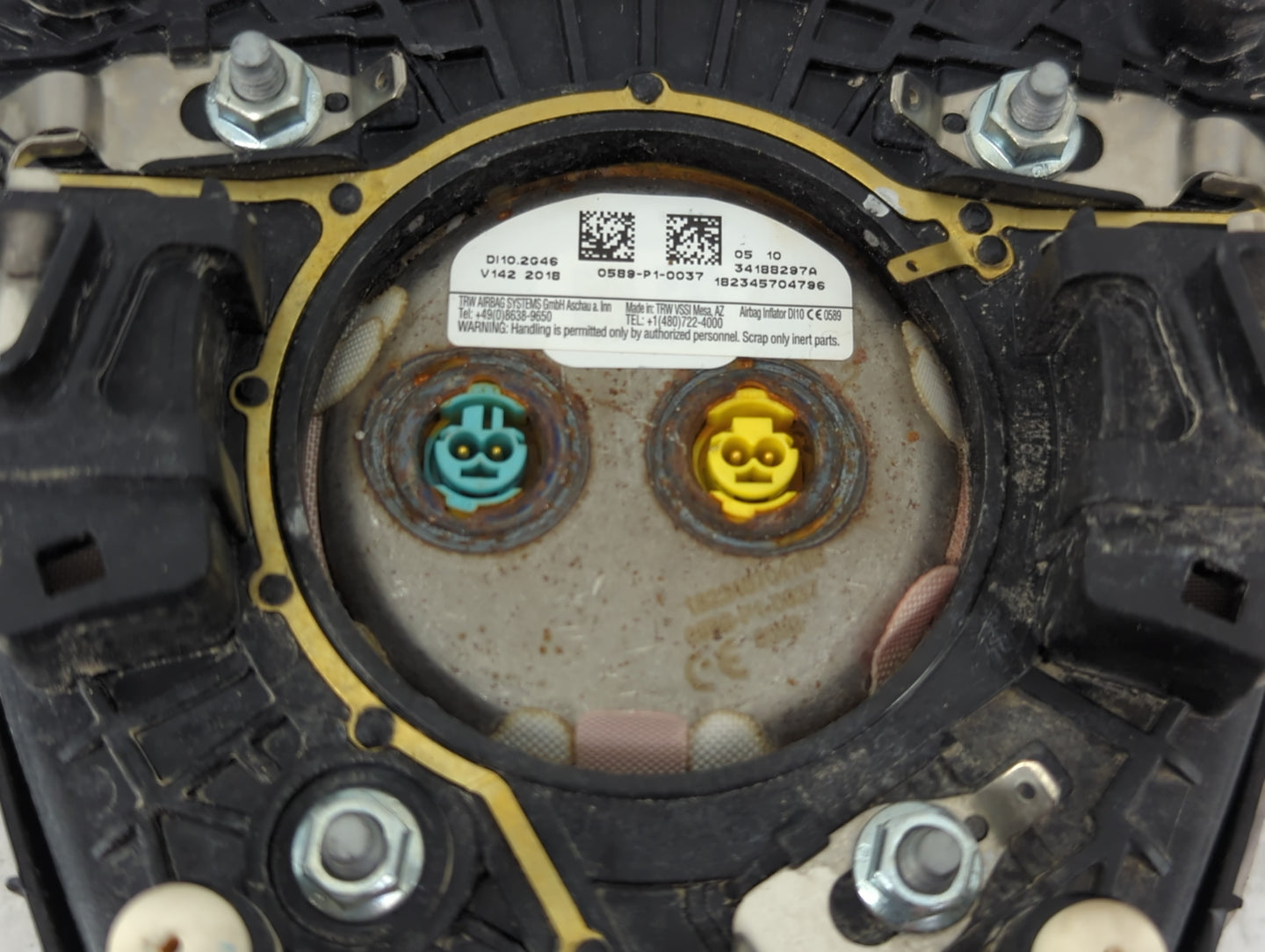 2017-2019 Ford Escape Air Bag Driver Left Steering Wheel Mounted P/N:GJ54A043B13AB3ZHE Fits Fits 2017 2018 2019 OEM Used Aut