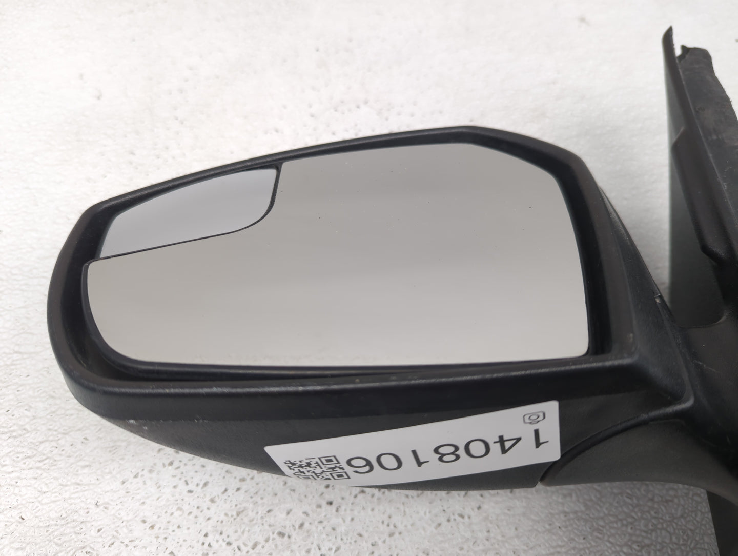 2017-2019 Ford Escape Driver Side View Mirror - Left Door Mirror OEM Used - Oemusedautoparts1.com