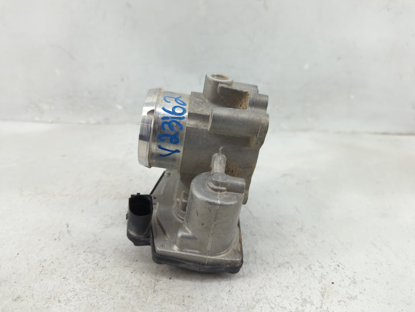 2017-2019 Ford Escape Throttle Body P/N:50989011 Fits Fits 2014 2015 2016 2017 2018 2019 2020 OEM Used Auto Parts - Oemuseda