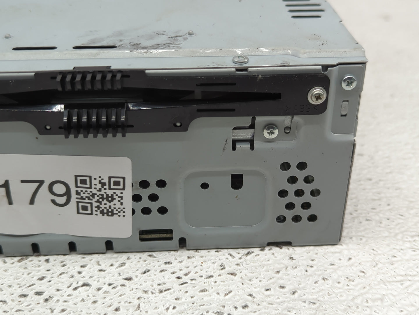 2017-2019 Ford Escape Radio AM FM Cd Player Receiver Replacement P/N:GJ5T-19C107-DD Fits Fits 2017 2018 2019 OEM Used Auto P