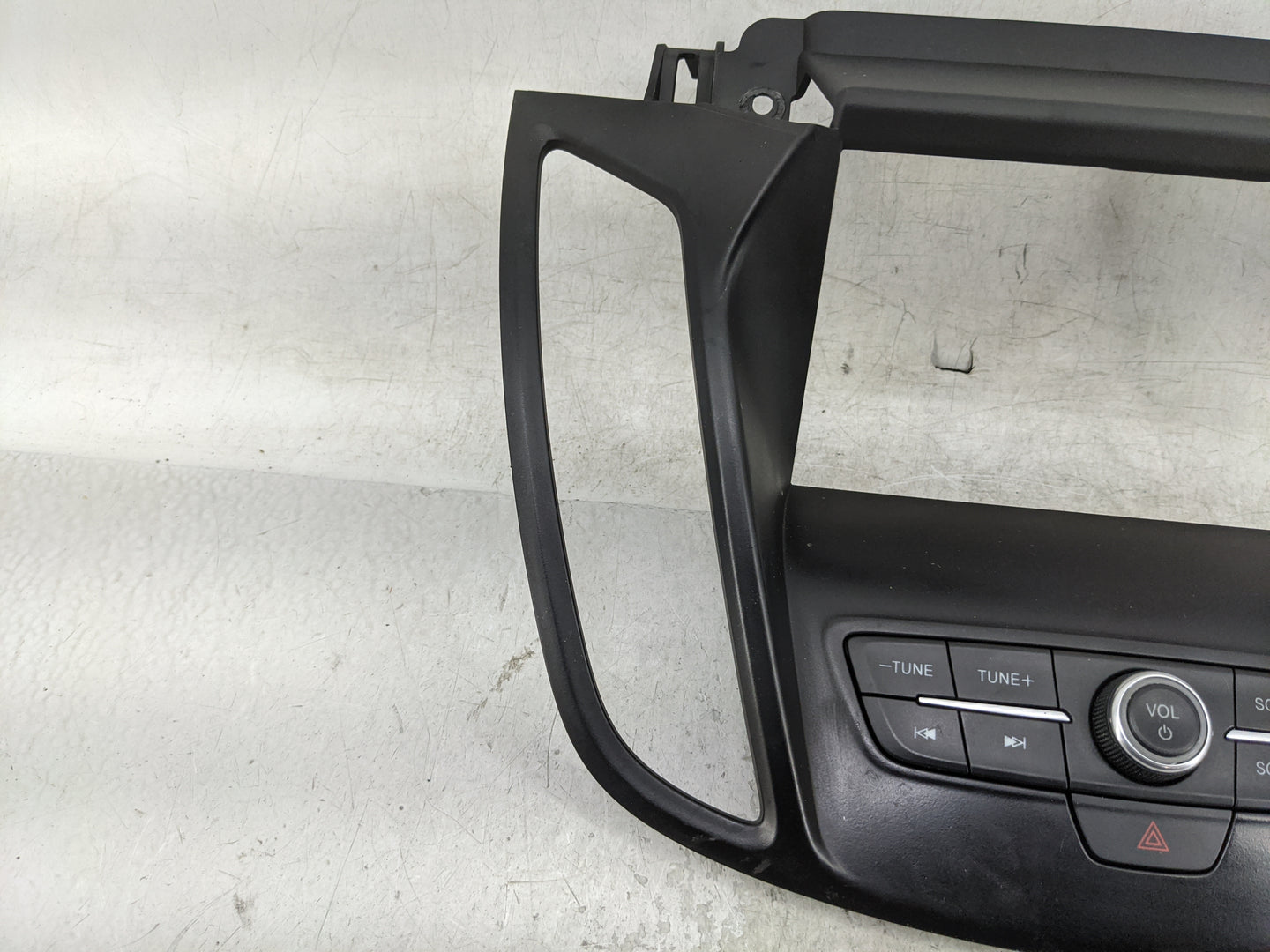 2017-2019 Ford Escape Radio Control Panel - Oemusedautoparts1.com