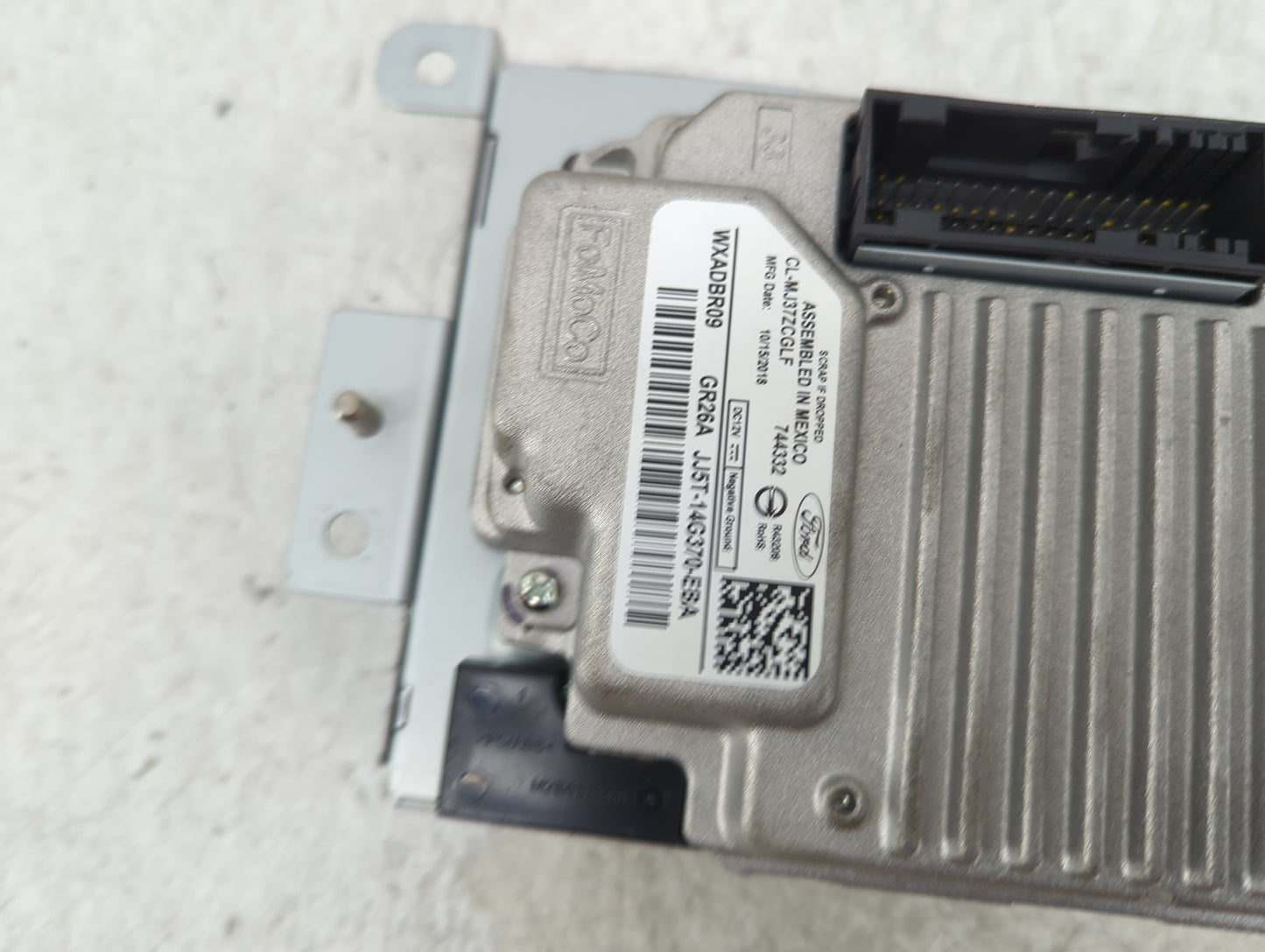 2016-2019 Ford Escape Information Display Screen - Oemusedautoparts1.com