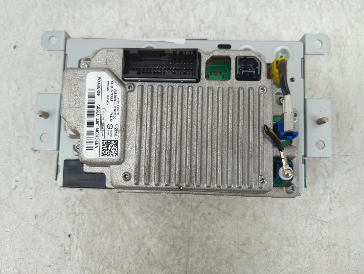 2016-2019 Ford Escape Information Display Screen - Oemusedautoparts1.com