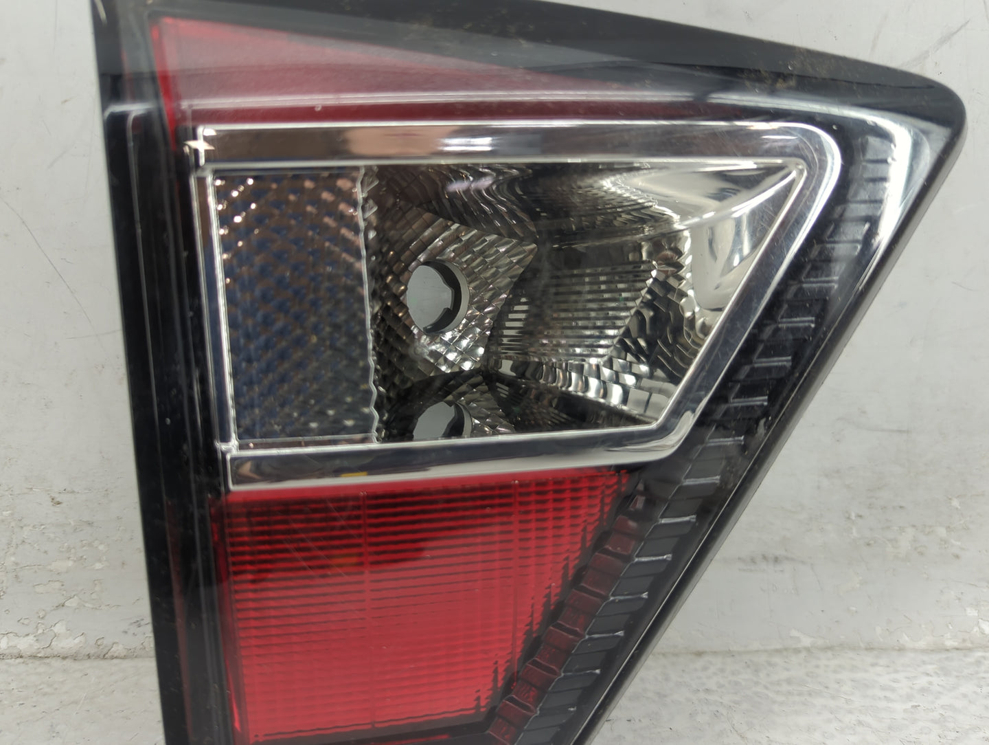 2017-2018 Ford Escape Tail Light Assembly Driver Left OEM P/N:GJ54-13A603-AG Fits Fits 2017 2018 OEM Used Auto Parts - Oemus