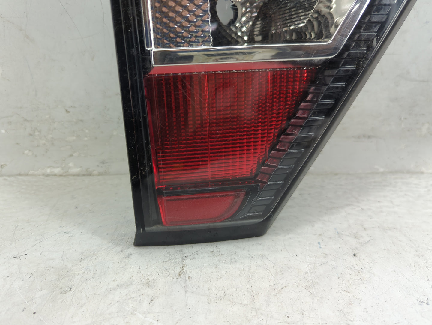 2017-2018 Ford Escape Tail Light Assembly Driver Left OEM P/N:GJ54-13A603-AG Fits Fits 2017 2018 OEM Used Auto Parts - Oemus