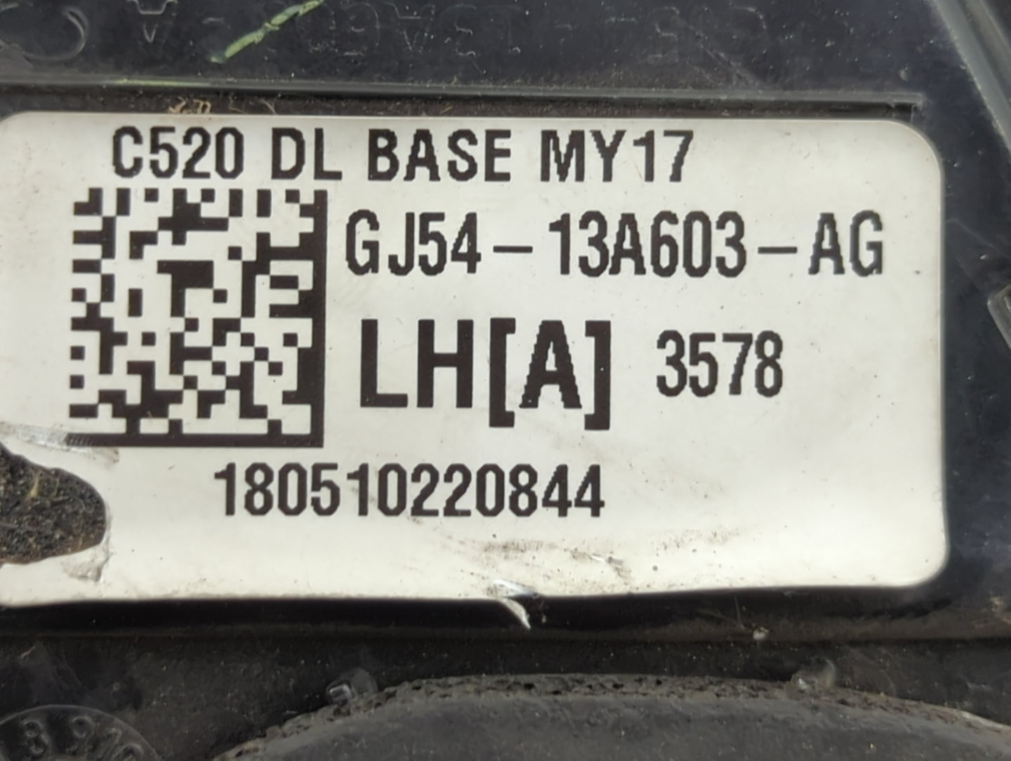 2017-2018 Ford Escape Tail Light Assembly Driver Left OEM P/N:GJ54-13A603-AG Fits Fits 2017 2018 OEM Used Auto Parts - Oemus