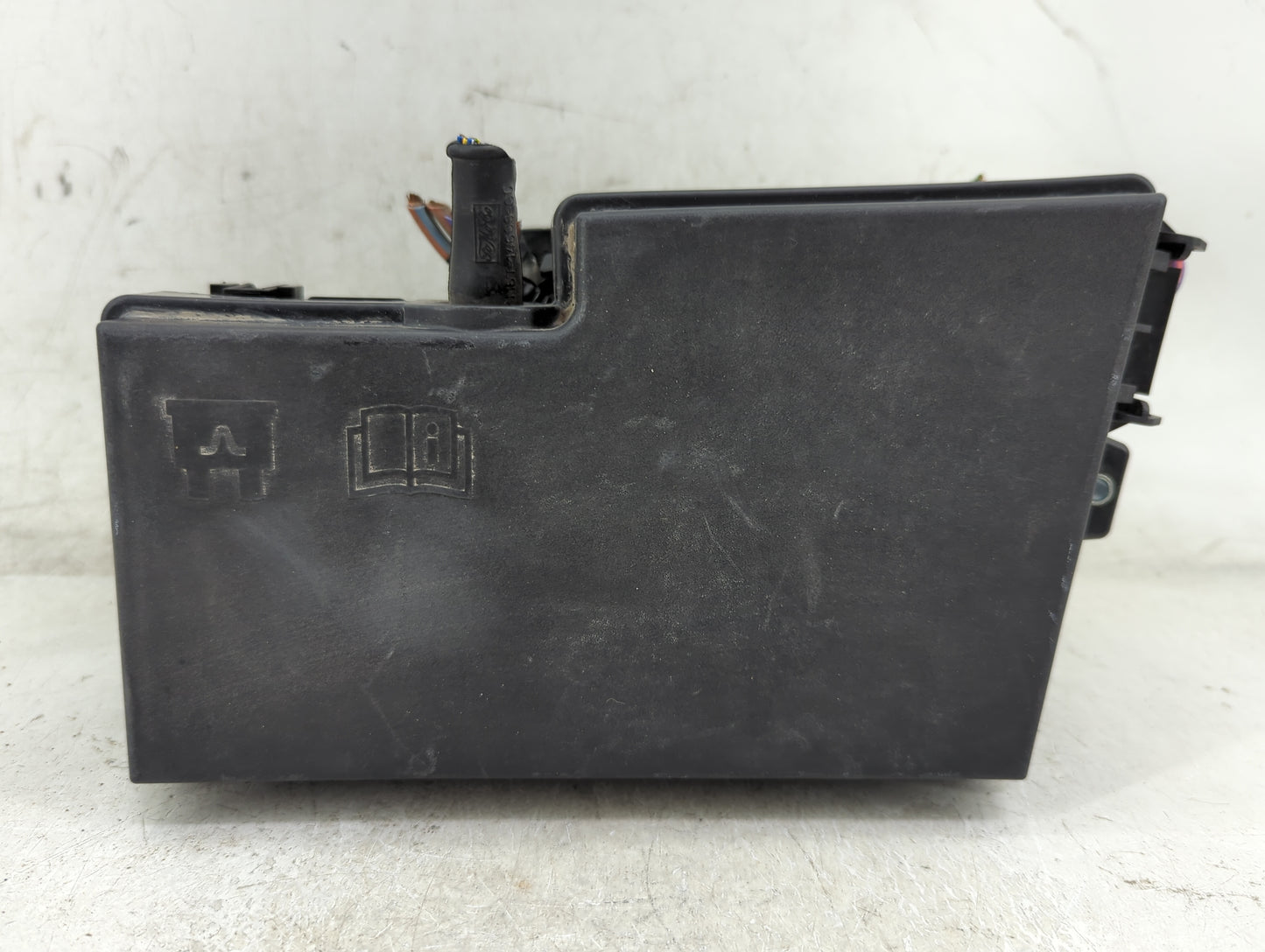2018 Ford Escape Fusebox Fuse Box Panel Relay Module P/N:GJ7T-14A076-BA 19648 000 001, 21090 000 001 Fits OEM Used Auto Part