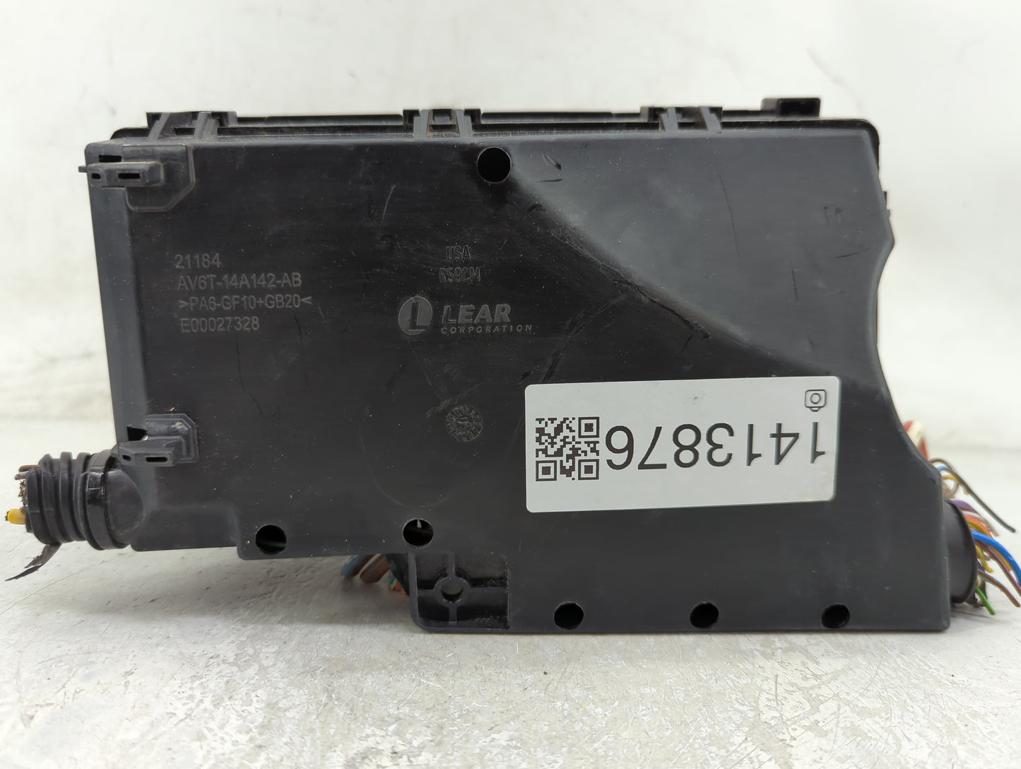 2018 Ford Escape Fusebox Fuse Box Panel Relay Module P/N:GJ7T-14A076-BA 19648 000 001, 21090 000 001 Fits OEM Used Auto Part