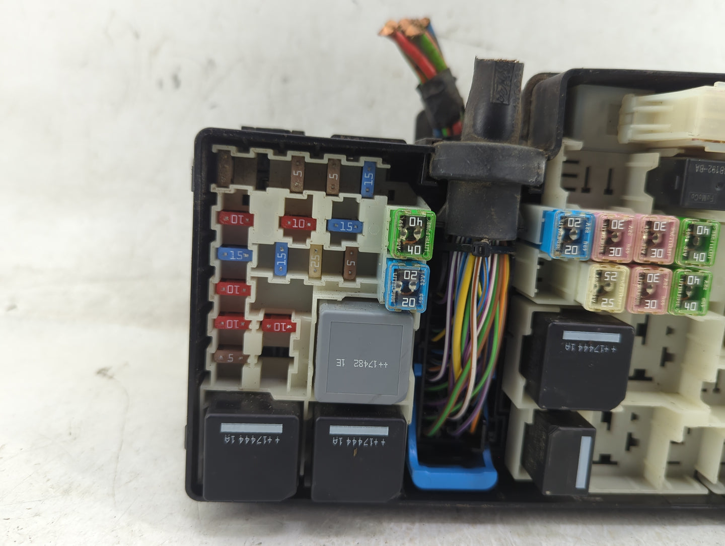 2018 Ford Escape Fusebox Fuse Box Panel Relay Module P/N:GJ7T-14A076-BA 19648 000 001, 21090 000 001 Fits OEM Used Auto Part
