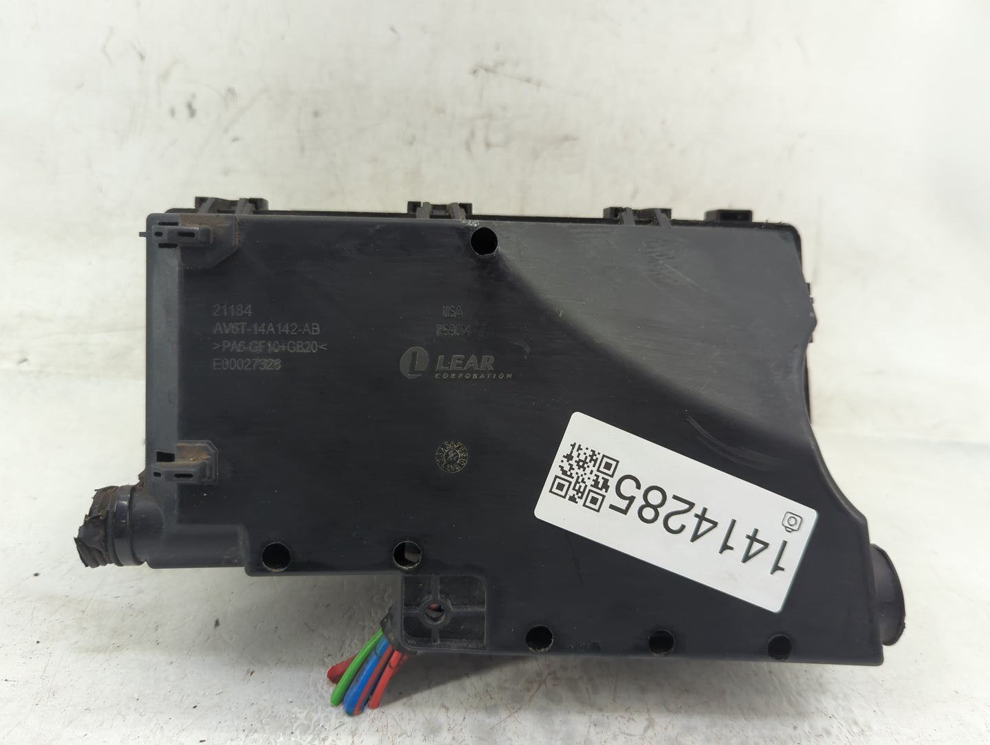 2018 Ford Escape Fusebox Fuse Box Panel Relay Module P/N:GJ7T-14A076-BA 19648 000 001, 21090 000 001 Fits OEM Used Auto Part