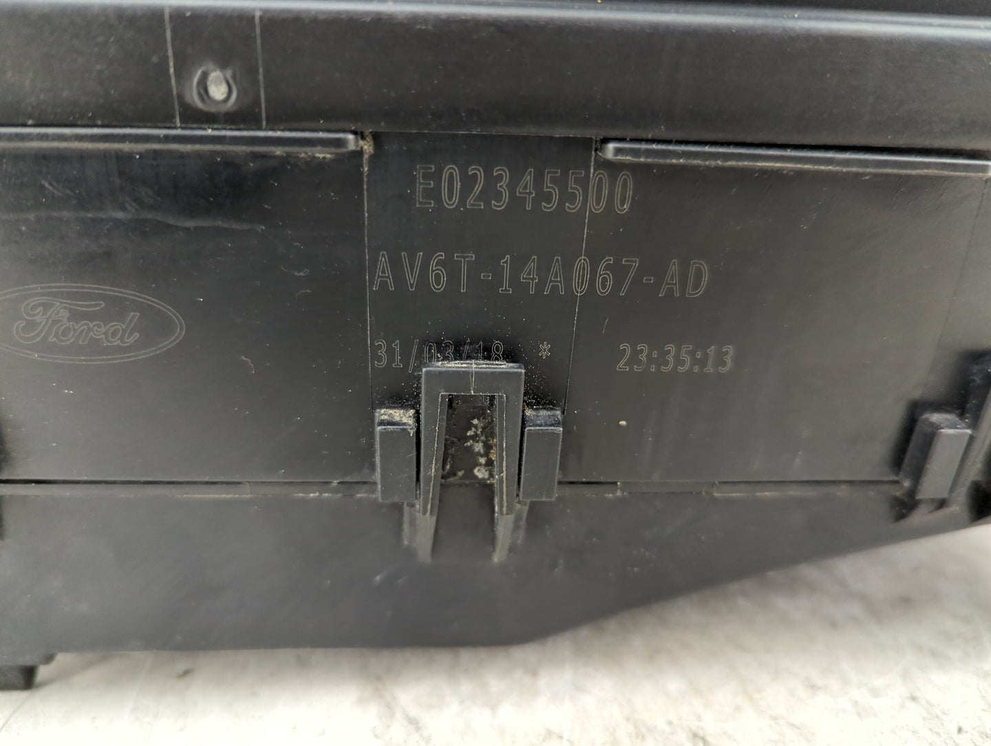 2018 Ford Escape Fusebox Fuse Box Panel Relay Module P/N:AV6T-14A067-AD Fits OEM Used Auto Parts - Oemusedautoparts1.com