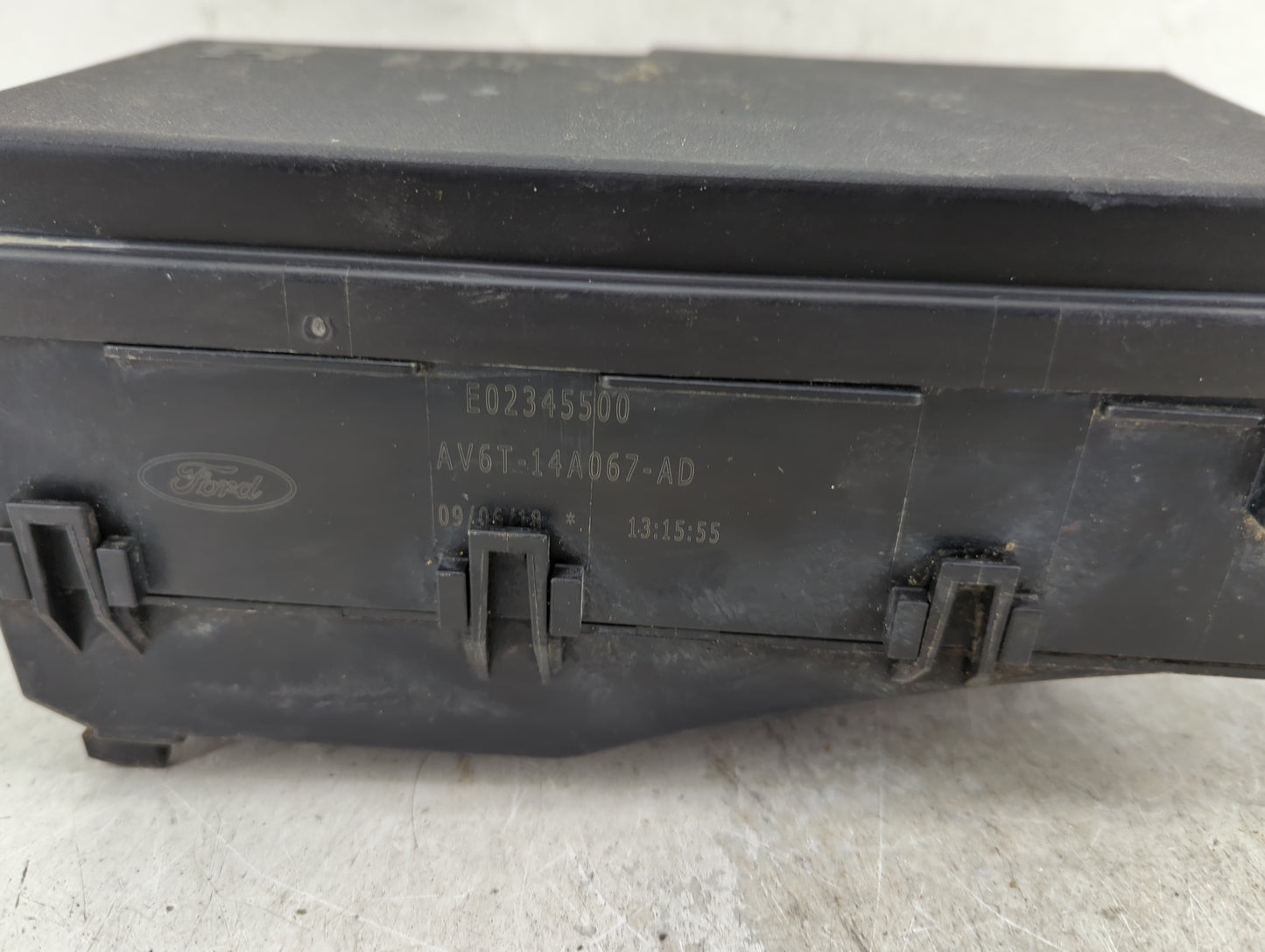 2018 Ford Escape Fusebox Fuse Box Panel Relay Module P/N:E02345500 AV6T-14A067-AD Fits OEM Used Auto Parts - Oemusedautopart