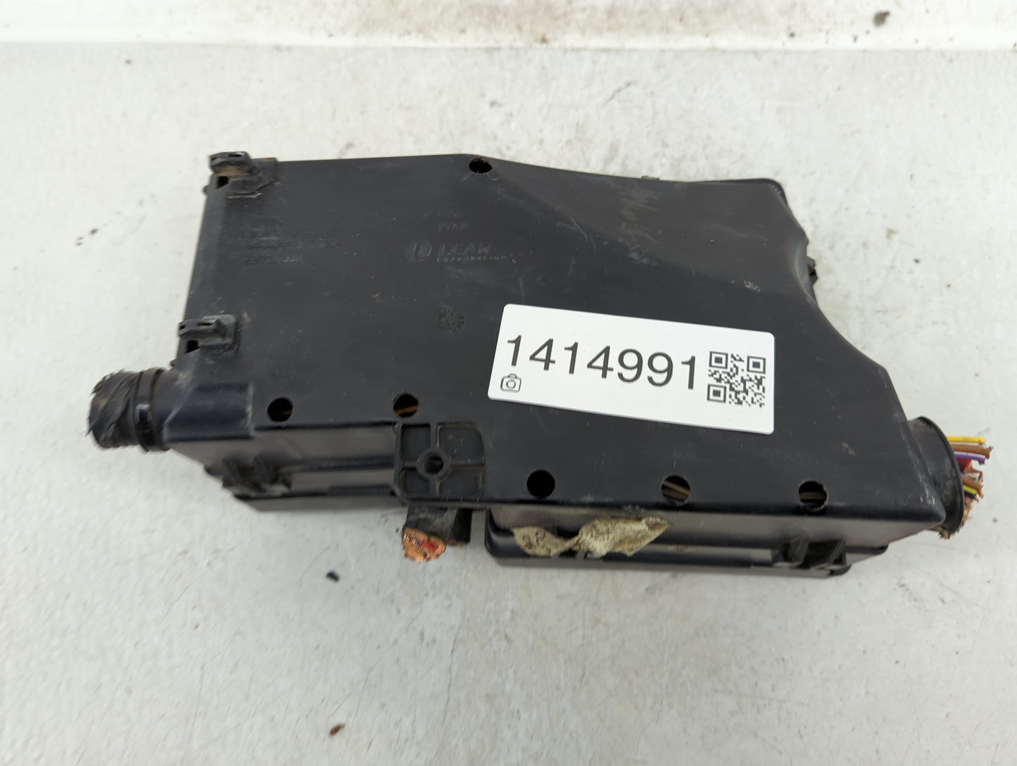 2018 Ford Escape Fusebox Fuse Box Panel Relay Module P/N:E02345500 AV6T-14A067-AD Fits OEM Used Auto Parts - Oemusedautopart