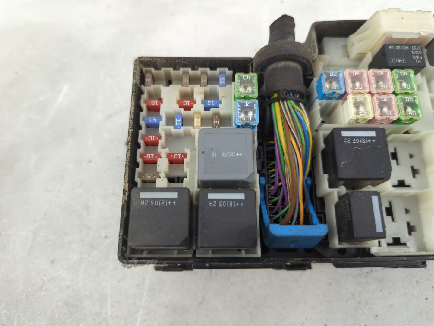 2018 Ford Escape Fusebox Fuse Box Panel Relay Module P/N:GJ7T-14A076-CA 19648 000 002, 21090 000 001 Fits OEM Used Auto Part