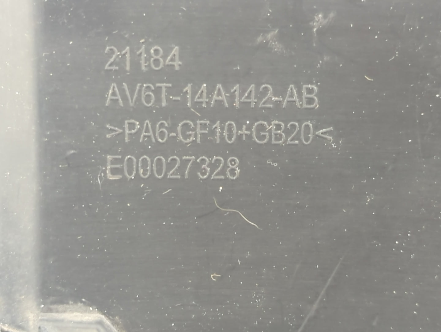 2018 Ford Escape Fusebox Fuse Box Panel Relay Module P/N:E00027328 AV6T-14A142-AB Fits OEM Used Auto Parts - Oemusedautopart