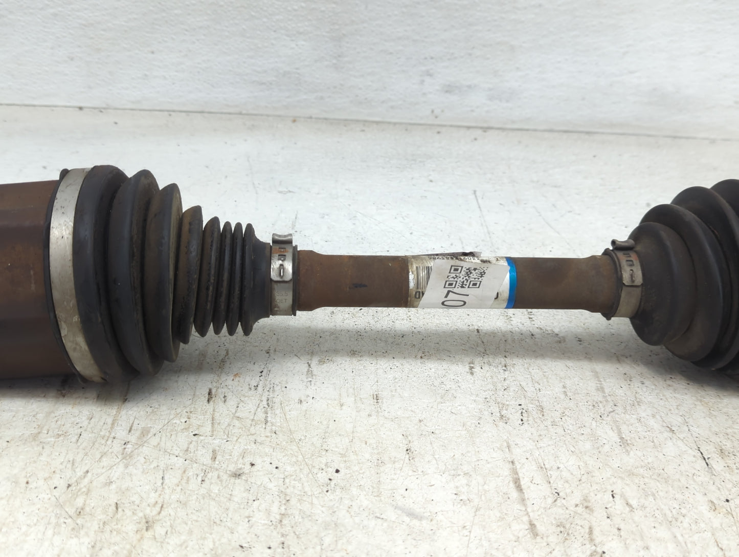 2013-2019 Ford Escape Axle Shaft Front Driver Cv C/v - Oemusedautoparts1.com