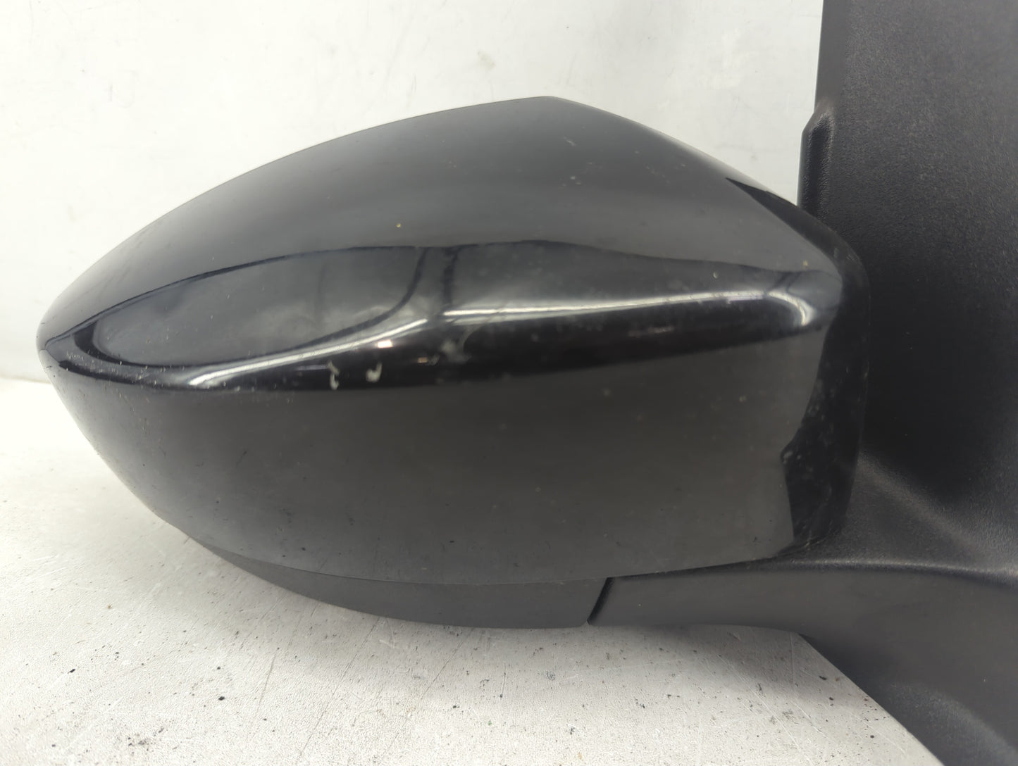2017-2019 Ford Escape Passenger Side View Mirror - Right Door Mirror OEM Used - Oemusedautoparts1.com