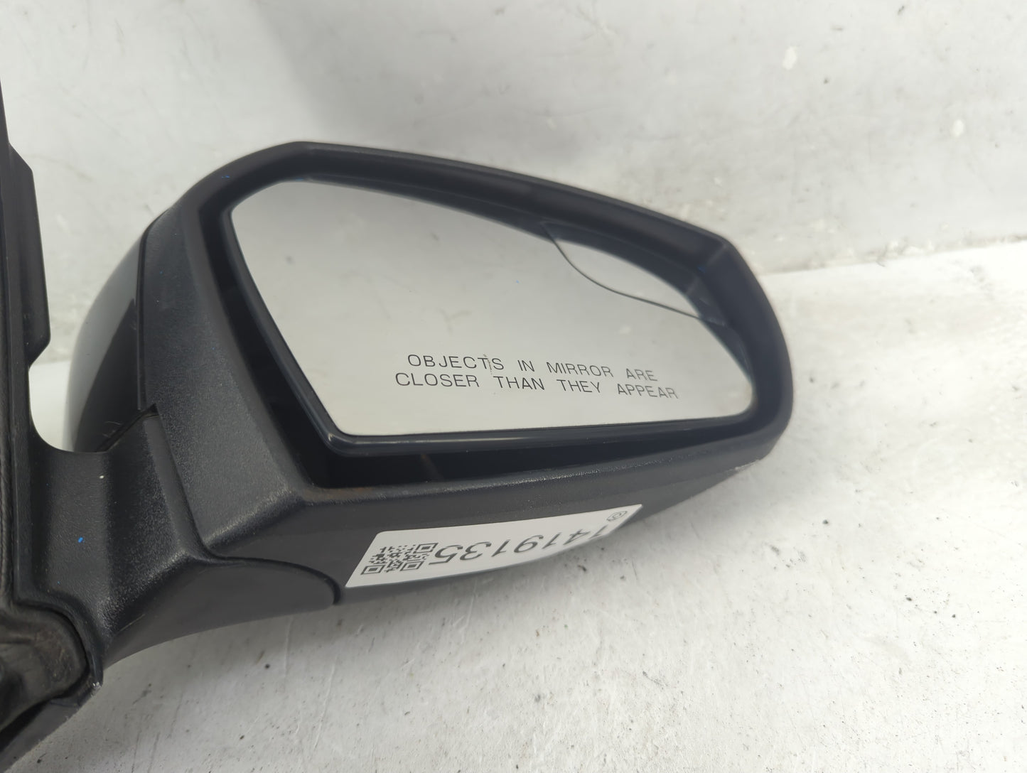 2017-2019 Ford Escape Passenger Side View Mirror - Right Door Mirror OEM Used - Oemusedautoparts1.com
