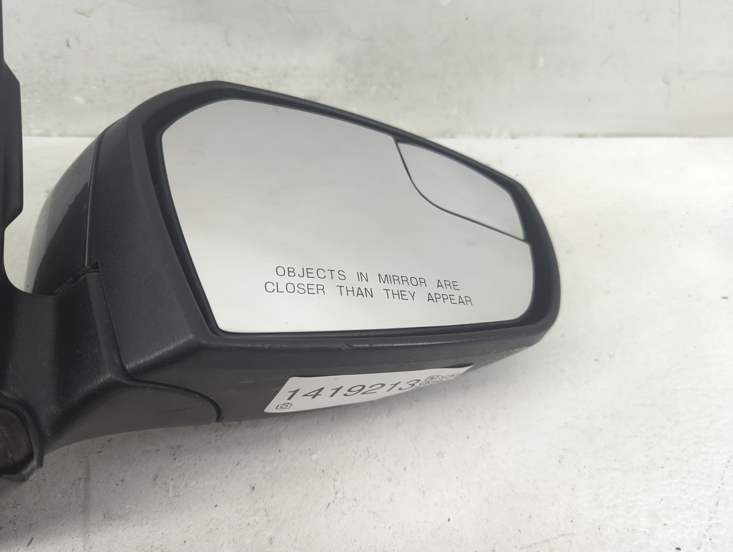 2017-2019 Ford Escape Passenger Side View Mirror - Right Door Mirror OEM Used - Oemusedautoparts1.com