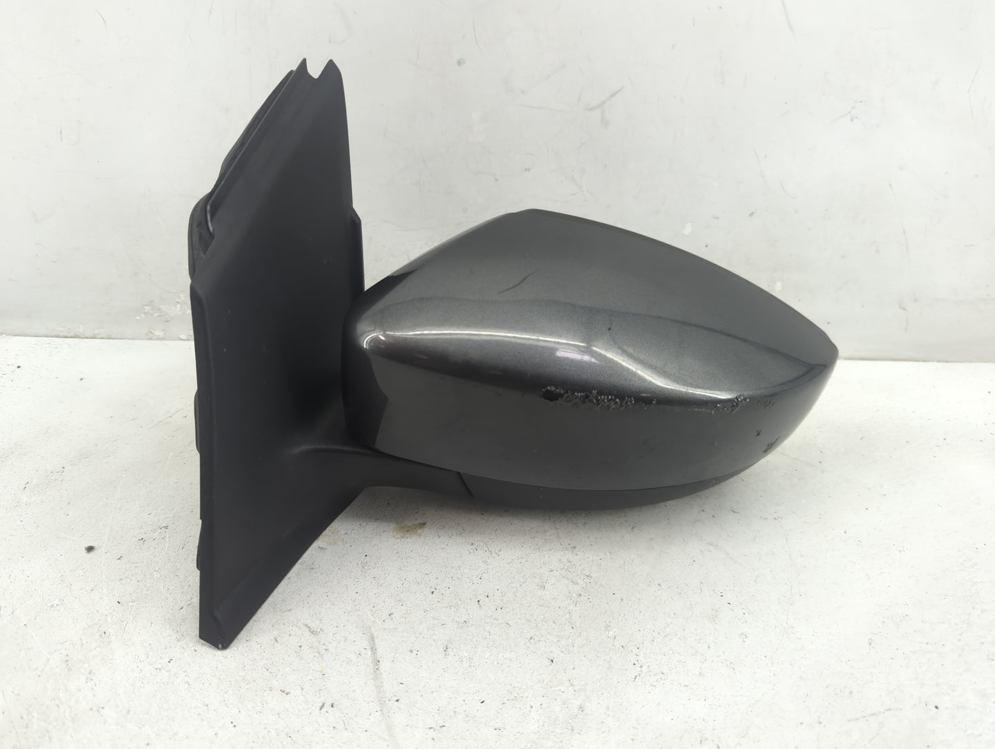 2017-2019 Ford Escape Driver Side View Mirror - Left Door Mirror OEM Used - Oemusedautoparts1.com
