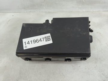2018 Ford Escape Fusebox Fuse Box Panel Relay Module P/N:GJ7T-14076-BA 19646 000 001, 21090 000 001 Fits OEM Used Auto Parts