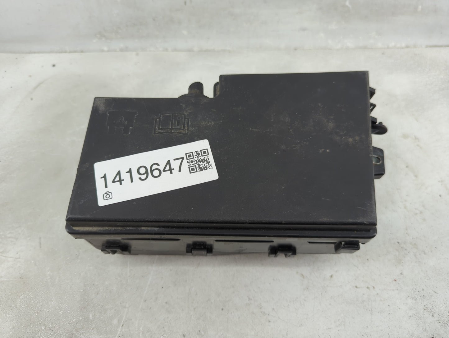 2018 Ford Escape Fusebox Fuse Box Panel Relay Module P/N:GJ7T-14076-BA 19646 000 001, 21090 000 001 Fits OEM Used Auto Parts