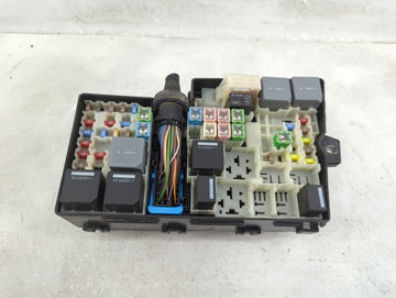 2018 Ford Escape Fusebox Fuse Box Panel Relay Module P/N:GJ7T-14076-BA 19646 000 001, 21090 000 001 Fits OEM Used Auto Parts