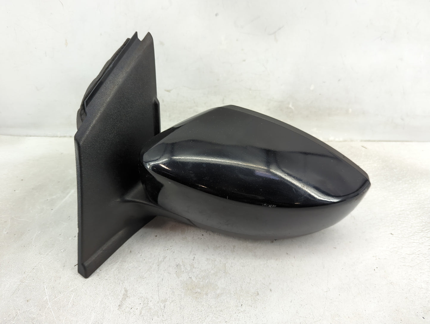 2017-2019 Ford Escape Driver Side View Mirror - Left Door Mirror OEM Used - Oemusedautoparts1.com