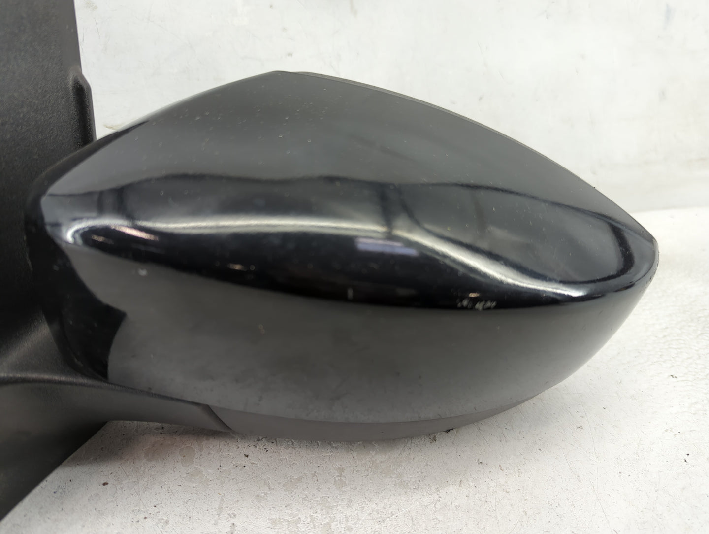 2017-2019 Ford Escape Driver Side View Mirror - Left Door Mirror OEM Used - Oemusedautoparts1.com