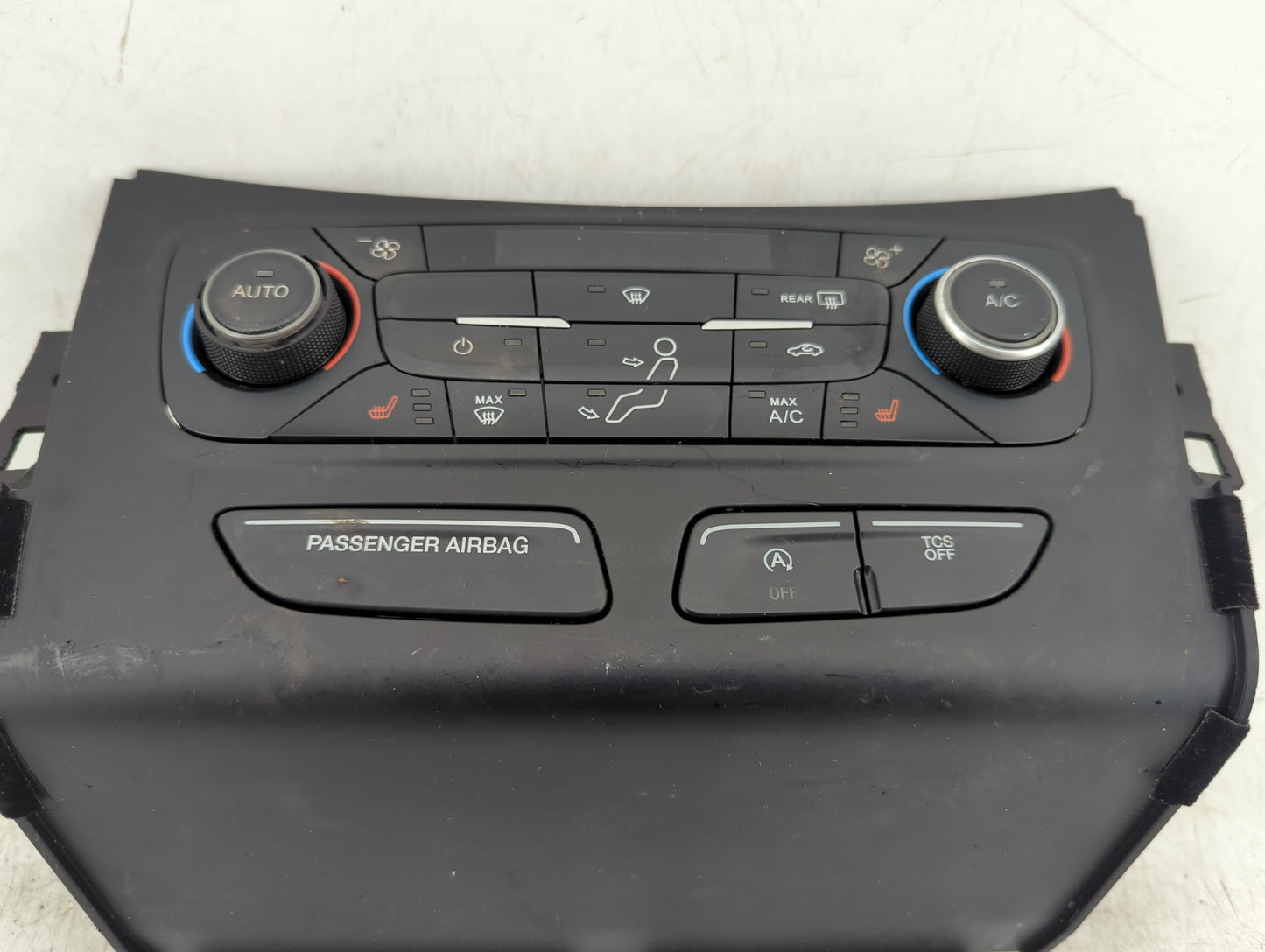 2018-2019 Ford Escape Climate Control Module Temperature AC/Heater Replacement P/N:GJ5T-18C612 Fits Fits 2018 2019 OEM Used 