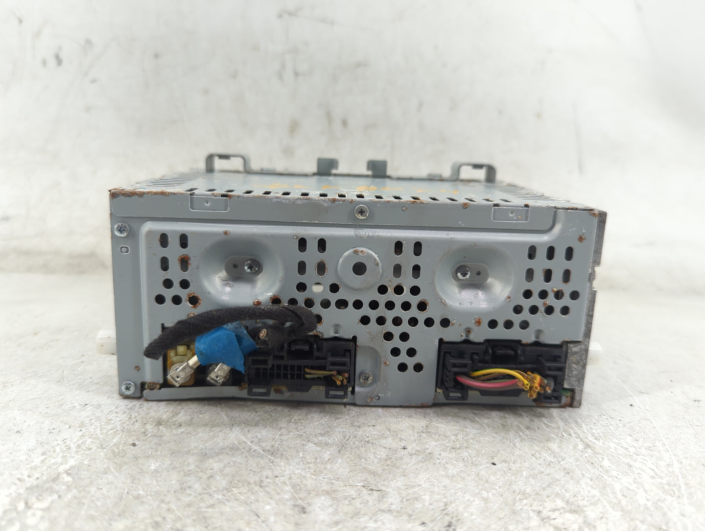 2017-2019 Ford Escape Radio AM FM Cd Player Receiver Replacement P/N:GJ5T-19C107-BE Fits Fits 2017 2018 2019 OEM Used Auto P