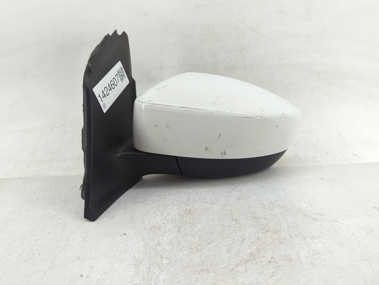 2017-2019 Ford Escape Driver Side View Mirror - Left Door Mirror OEM Used - Oemusedautoparts1.com